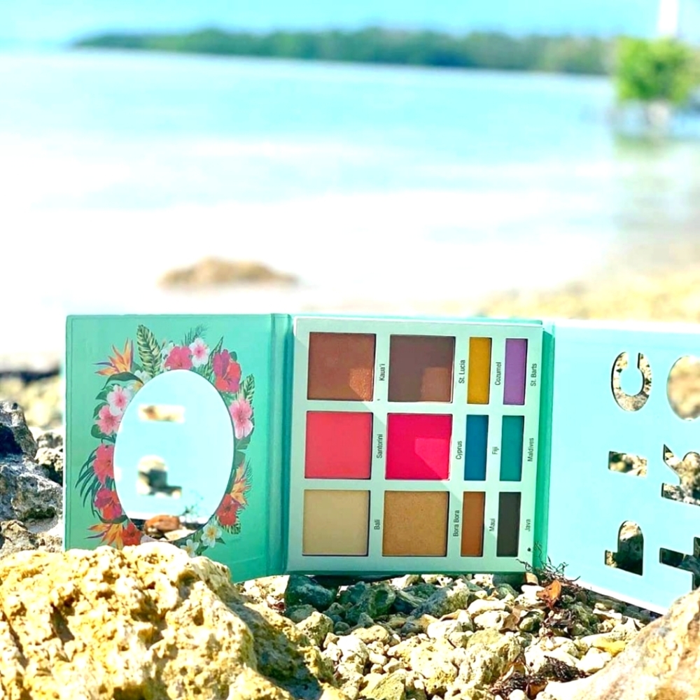 Tropic Eye shadow palette